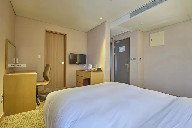 غرفة ركنية بسرير مزدوج بحوض استحمام، The Summit Hotel Seoul 5/7