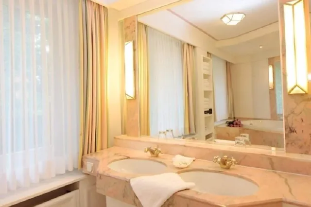 جناح فاخر بسرير كوين بغرفة نوم واحدة بجاكوزي، Ringhotel Fahrhaus 3/4