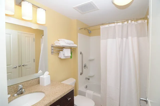 جناح بغرفتي نوم لذوي الإعاقة، Towneplace Suites Billings 2/2