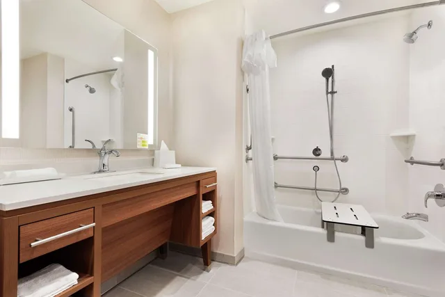 جناح استوديو بسريرين كوين لذوي الإعاقة، Home2 Suites By Hilton Columbia Harbison 3/4