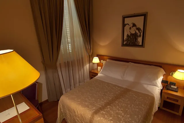 Room, French Bed, Small، Albergo Celide 8/10