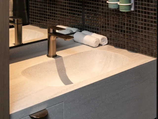 غرفة ديلوكس بسرير كينج، Novotel Sydney Cabramatta 7/8