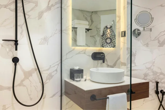 غرفة بسريرين منفصلين بإطلالة على الحديقة، Marriott Meridien N'fis 11/16