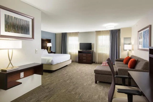 Studio, King Bed, Staybridge Suites Toledo - Maumee 1/1