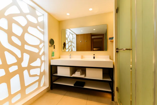 Superior Room- Forest Facing، Ocean's Creek 3/3
