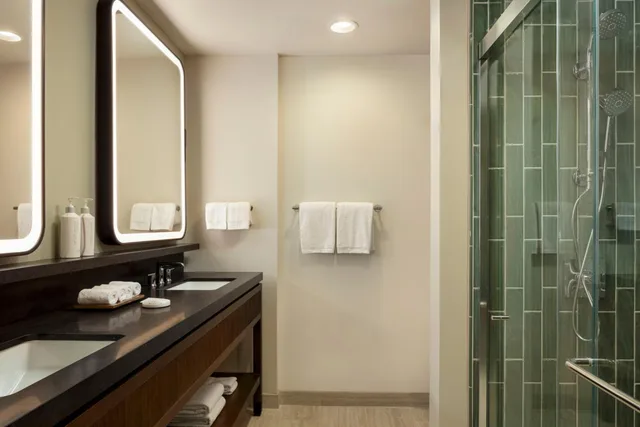 جناح بسرير كينج بإطلالة على البحر بغرفة نوم واحدة، Hilton Waikoloa Village 1/1