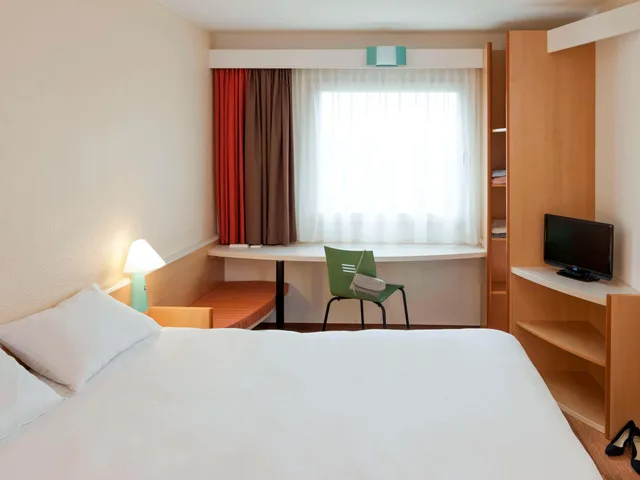 Room, Single, Double Bed, Ibis Nancy Centre Gare Et Congres 2/7