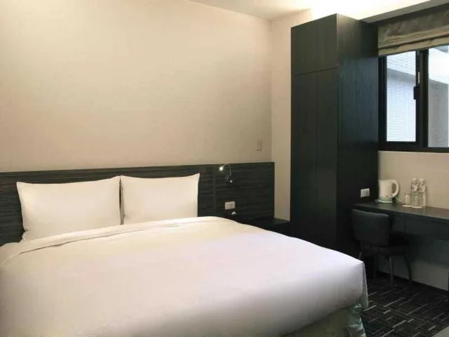 غرفة أساسية بسرير مزدوج، CAPITAL HOTEL SONGSHAN 1/3