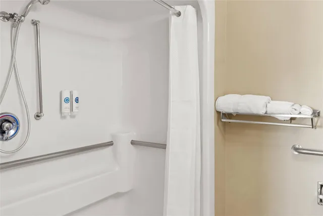 غرفة بسرير كينج لذوي الإعاقة، Comfort Inn Santa Fe South 3/3