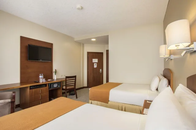 غرفة تنفيذية بسرير مزدوج، Hotel Quito by Sercotel 2/4