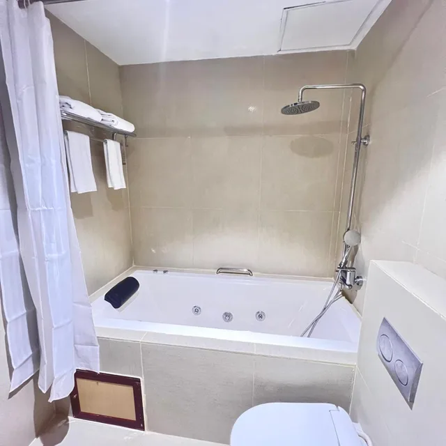 جناح بشرفة مع أريكة، Nevada Ketapang Hotel (Formely Asana Nevada Ketapang) 5/8