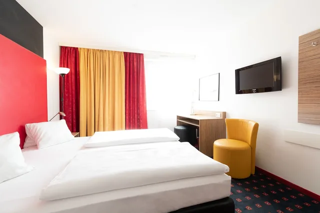 City, Double Bed, Garden View، Senator Hotel Vienna 1/7