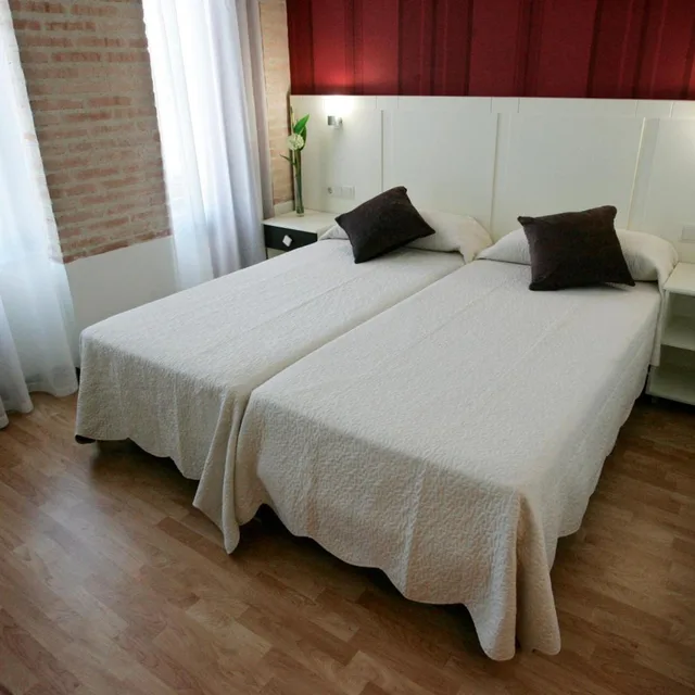 غرفة بسرير مزدوج أو سريرين منفصلين، LA BASTIDA HOTEL 2/10