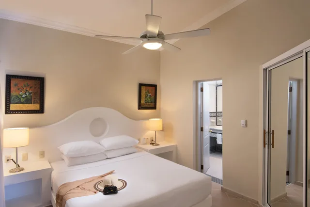 شقة بسرير كينج بغرفة نوم واحدة، Lifestyle Crown Residence Suites 1/3