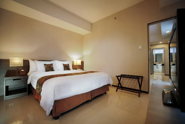 Gold, Suite، Golden Tulip Balikpapan Hotel and Suites 1/1