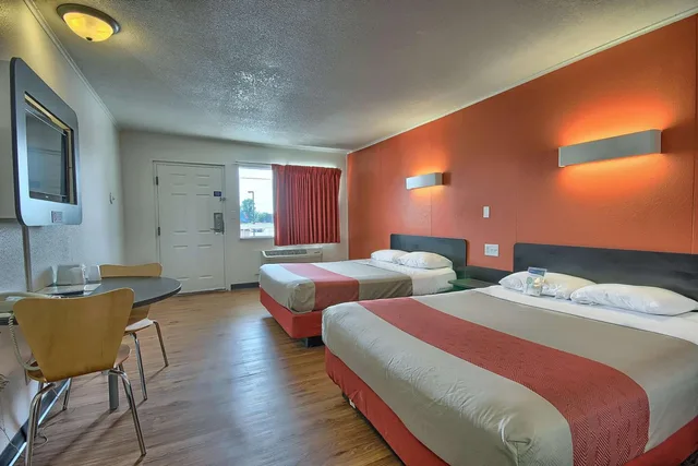 غرفة بسريرين كوين، Motel6 Lima, OH 3/10