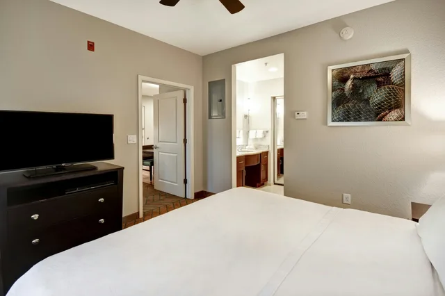 جناح بسرير كينج بغرفة نوم واحدة، Homewood Suites by Hilton Tampa-Port Richey 1/4