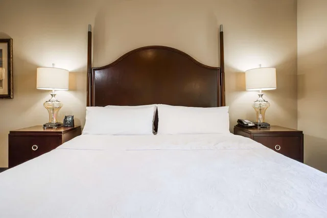 1 Bedroom, Wellness, Premium, Suite, King Bed, Balcony، Homewood Suites by Hilton Davidson 3/5
