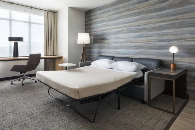 استوديو بسرير كينج مع أريكة لذوي الإعاقة، Residence Inn Long Island Garden City 3/9