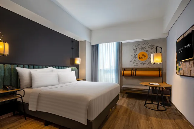 غرفة ديلوكس بسرير مزدوج، Luminor Hotel Purwokerto 1/2