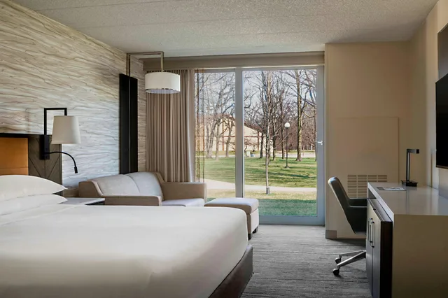 غرفة، Lincolnshire Marriott Resort 1/6