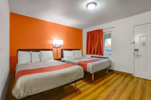 Standard, 2 Double Beds, Smoking, Motel6 Marysville, CA 3/5