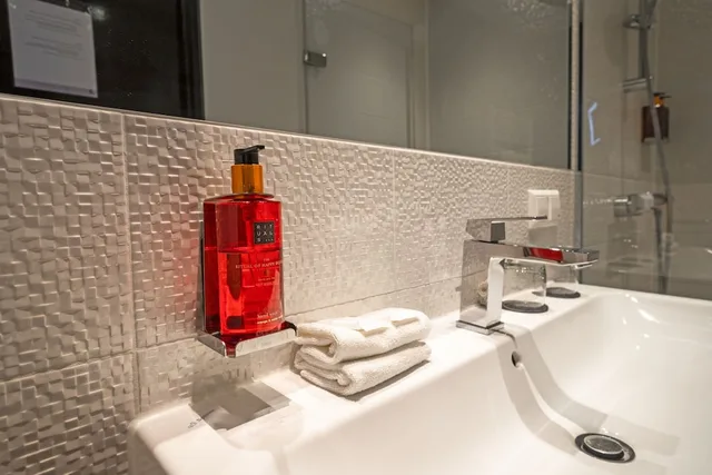 غرفة ثلاثية بثلاثة أسرّة، HAMPSHIRE BOUTIQUE HOTEL SEBASTIANS 3/4