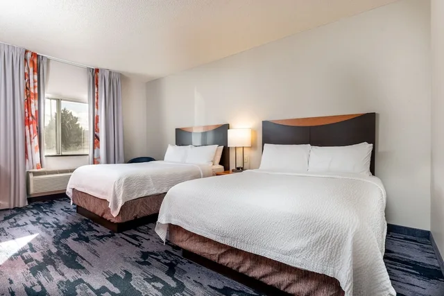 غرفة بسريرين كوين لذوي الإعاقة، Fairfield Inn Suites By Marriott Spearfish 1/3