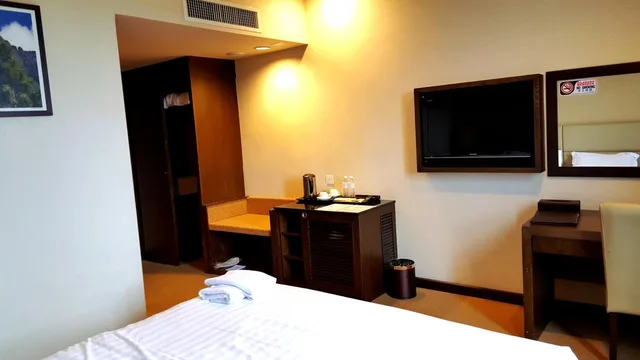 غرفة بريميير بسرير كينج، Lintas View Hotel 4/6