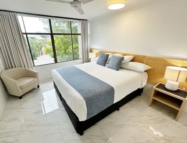 Family, Apartment, 1 King and 1 Single Beds, Sofa, The Reef Retreat 2/5