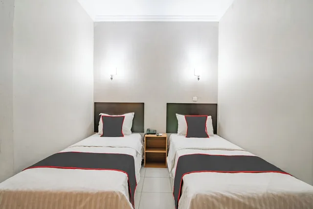 غرفة قياسية بسريرين منفصلين، Collection O 94063 Olgaria Hotel 2/3