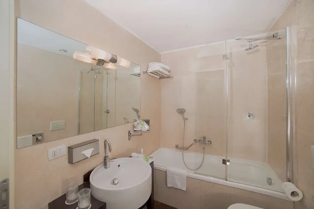 Junior Suite, with Extra Bed, NH Collection Roma Giustiniano 7/8