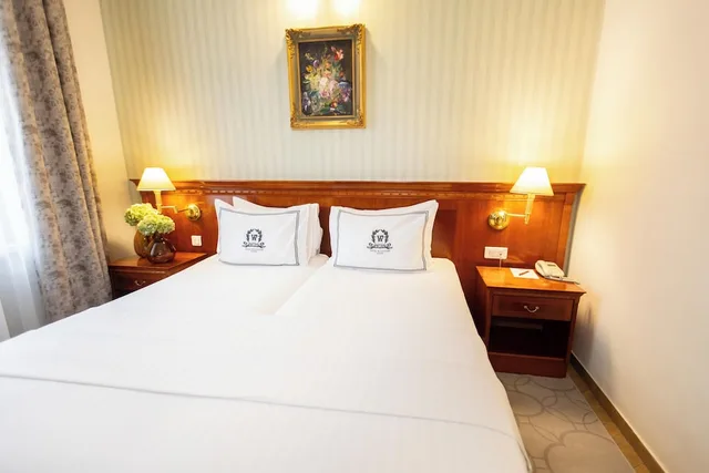 غرفة قياسية بسريرين منفصلين، Waldinger Hotel 2/5