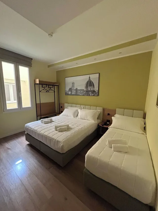 غرفة كلاسيكية ثلاثية بغرفة نوم واحدة بحمام خاص، Hotel Hermes 1/6