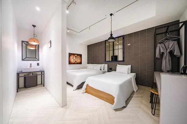 Room, Twin Beds, 1 Double and 1 Single Bed, Hotel Yaja Jeongwang 2/2