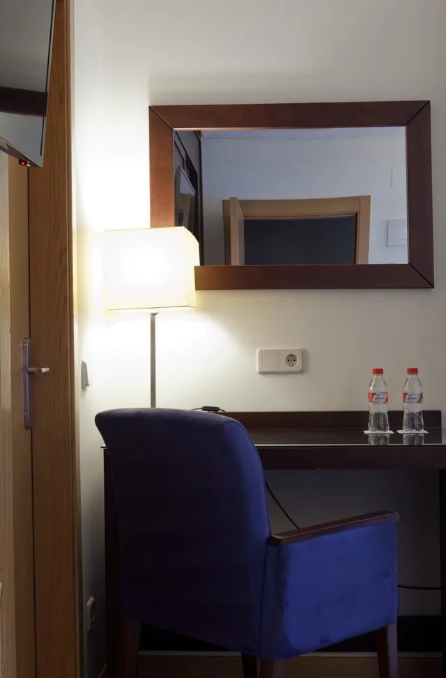 غرفة بسرير مزدوج أو سريرين منفصلين بشرفة، Hotel Porcel Ganivet 7/10