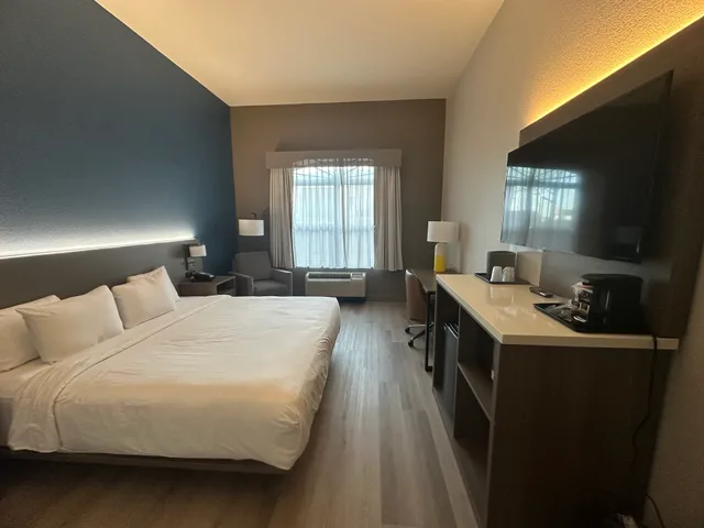 جناح بسرير كينج، Comfort Inn & Suites Concord (Kannapolis) 1/6