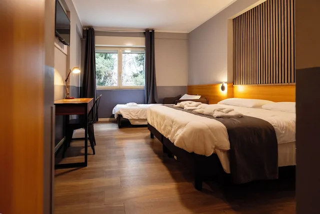 غرفة عائلية بأربعة أسرّة، Scheppers Hotel 2/10