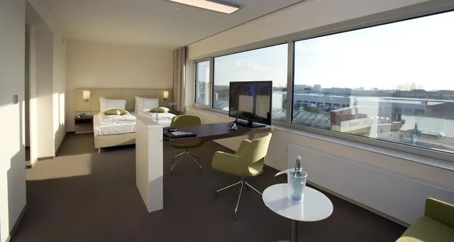 جناح ركني بسريرين منفصلين مع أريكة، Best Western Plus Hotel Bremerhaven 4/4