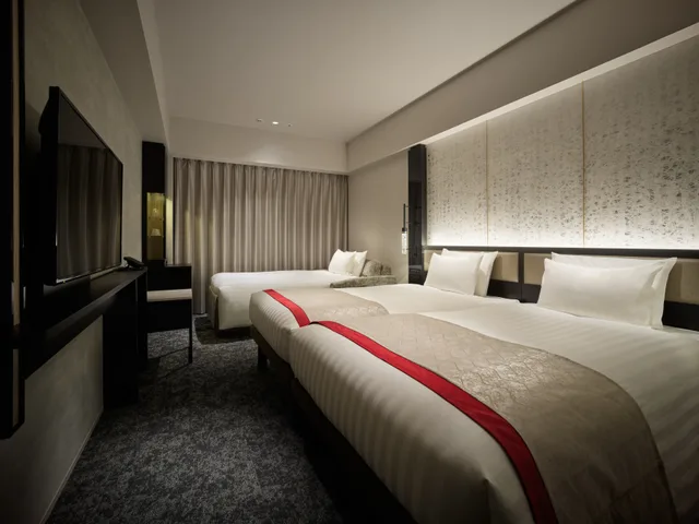 غرفة قياسية بسريرين مع سرير إضافي بحوض استحمام، Mitsui Garden Hotel Fukuoka Nakasu 1/4