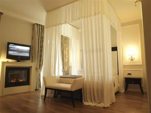 Junior Suite, Terrace, Hotel Miramare and Spa 2/2