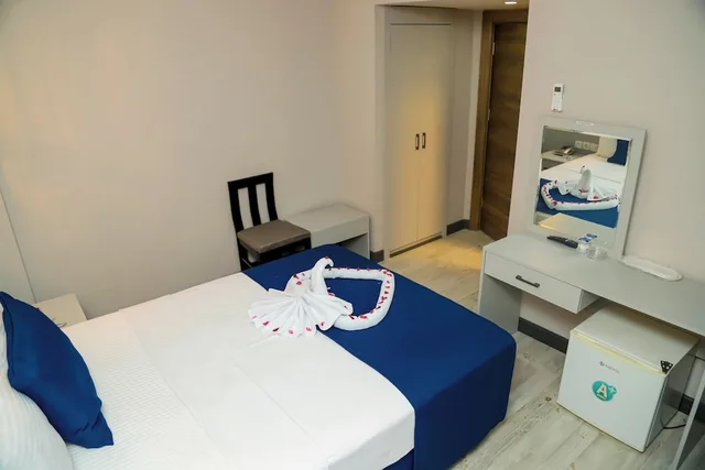 غرفة بسرير كينج، Safari Hotel 3/5