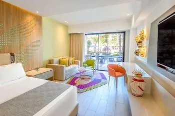 1 Bedroom, Swim Up, Master, Club, Suite, King Bed، Hyatt Ziva Cap Cana 1/1