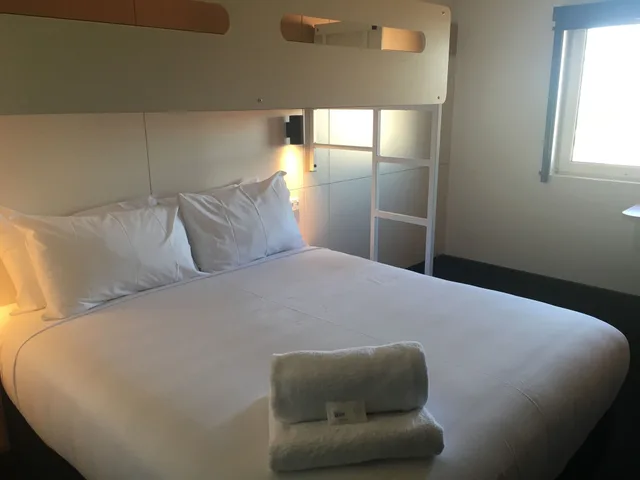 Standard, 1 Queen and 1 Bunk Bed, ibis budget Casula Liverpool 8/10