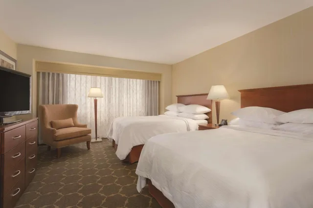 جناح بسريرين مزدوجين مع أريكة، Embassy Suites by Hilton Denver Tech Center 1/3