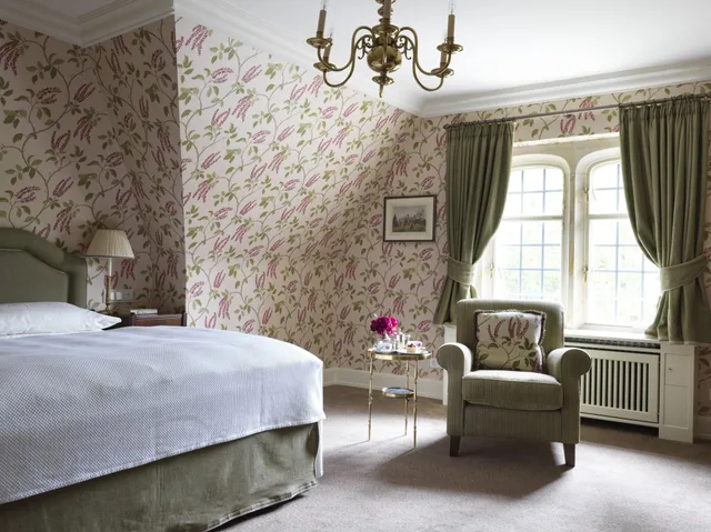 غرفة قياسية بسرير مزدوج، Schlosshotel Kronberg Hotel Frankfurt 6/10