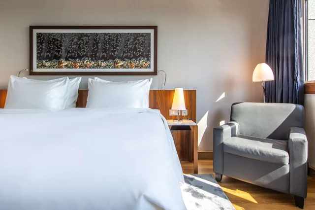غرفة قياسية بسريرين منفصلين، Radisson Blu Hotel Hamburg 7/10