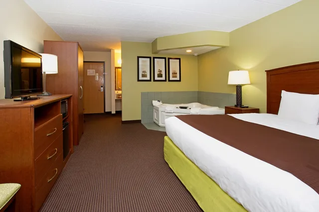 جناح بسرير كينج، Cobblestone Hotel & Suites - Wisconsin Rapids 1/5