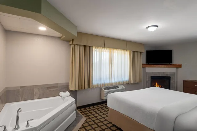 جناح، Baymont By Wyndham Oacoma 4/5