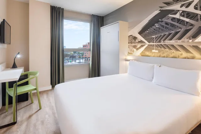 غرفة سوبيريور بسرير مزدوج، B&B HOTEL Valencia Arena 3/10